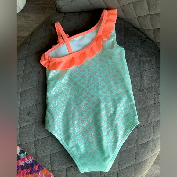 Baby Buns, Girls, Ruffled, One Piece, Swimsuit. - Picture 2 of 7